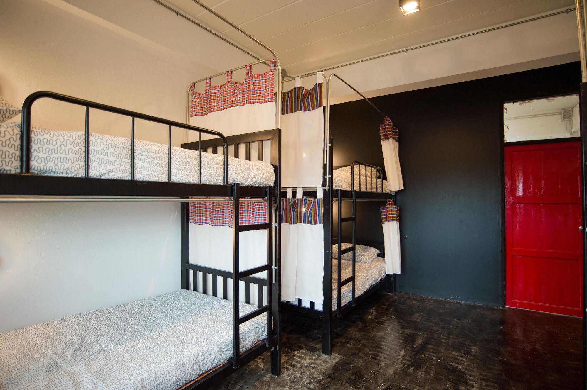 Allsum Hostel Аюттхая Экстерьер фото