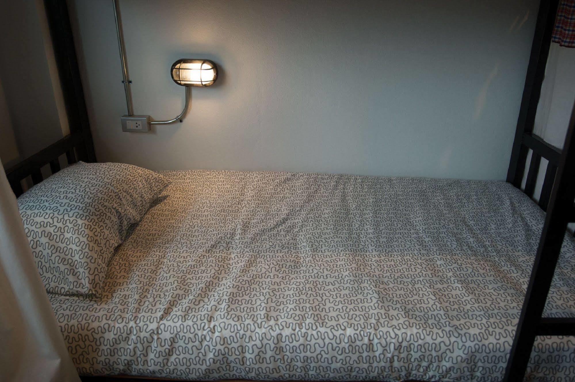 Allsum Hostel Аюттхая Экстерьер фото